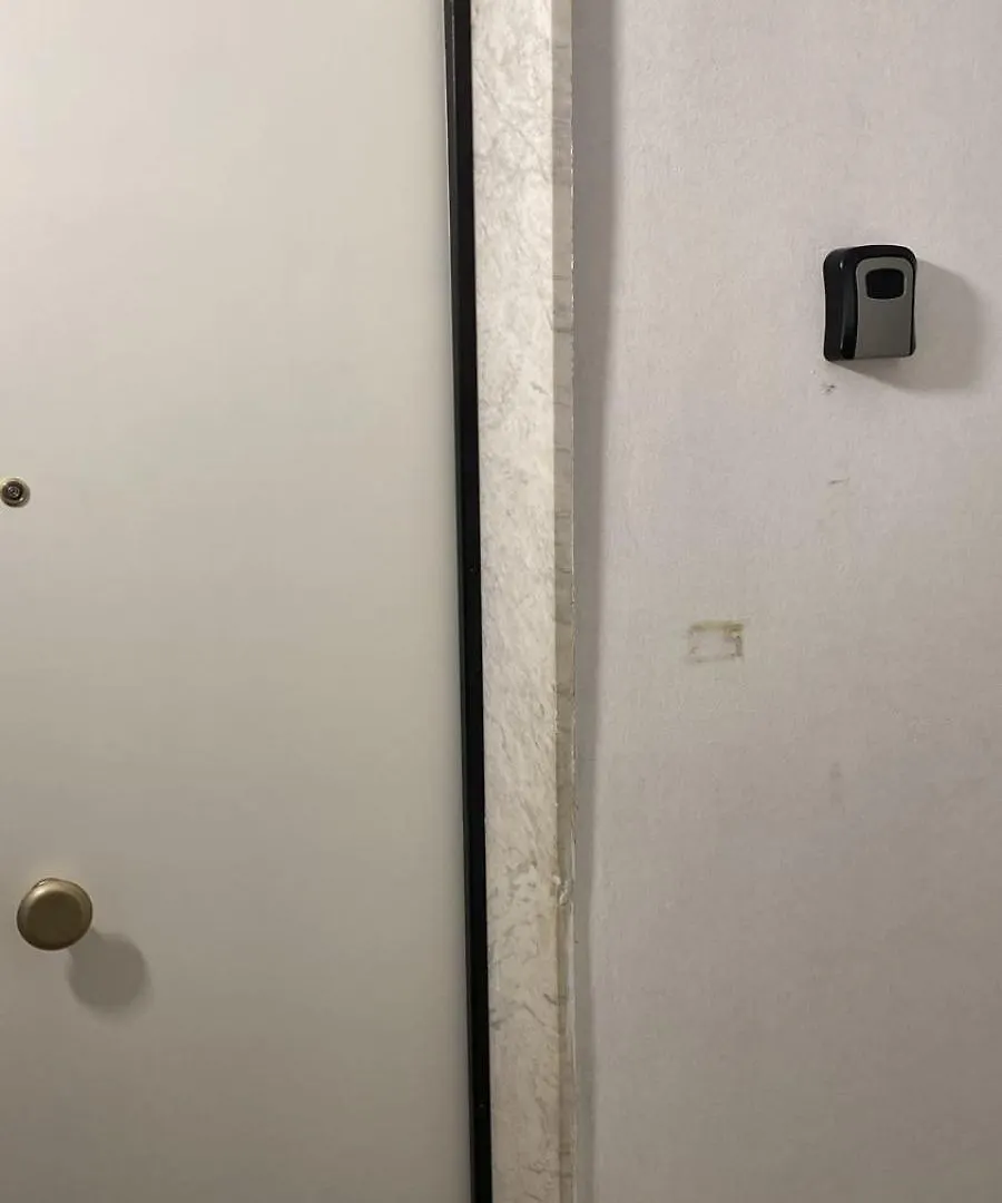 Itan Central 4 Room Apartment Tirana