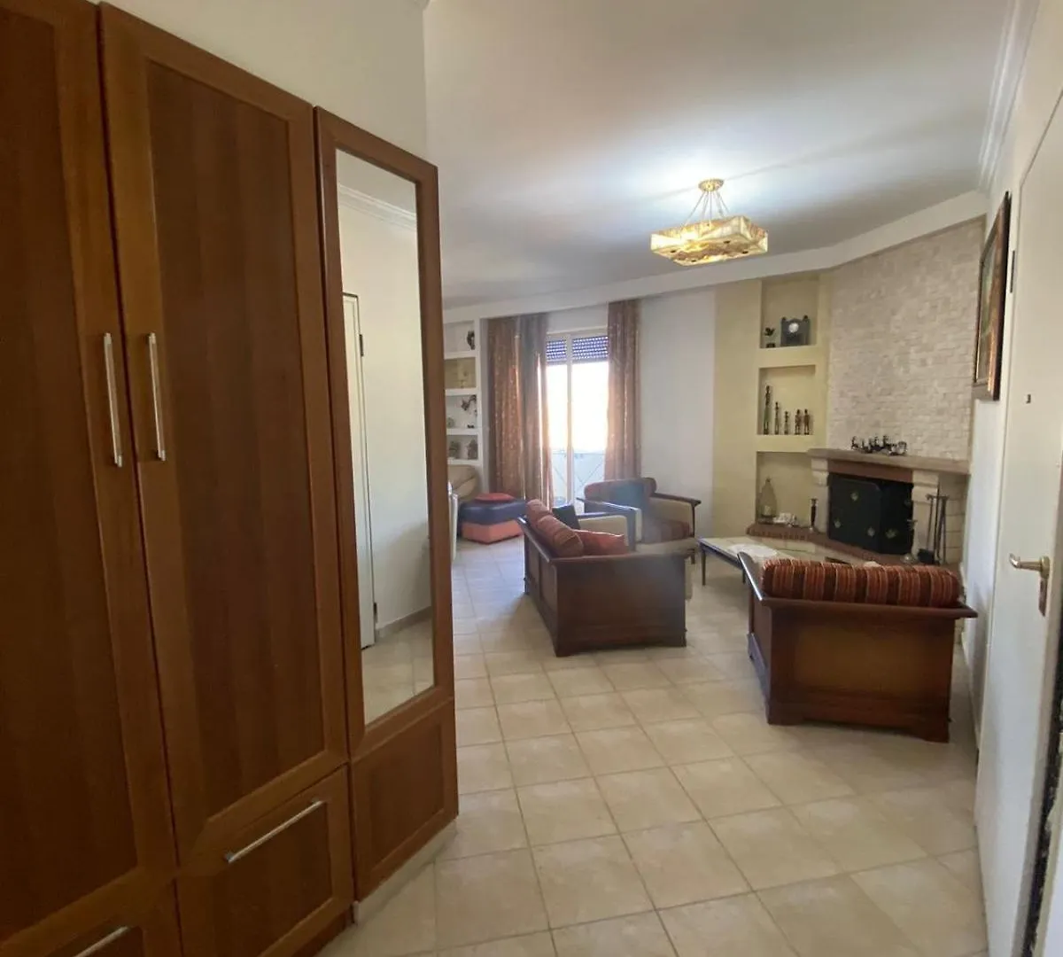 Itan Central 4 Room Apartment Tirana Albania