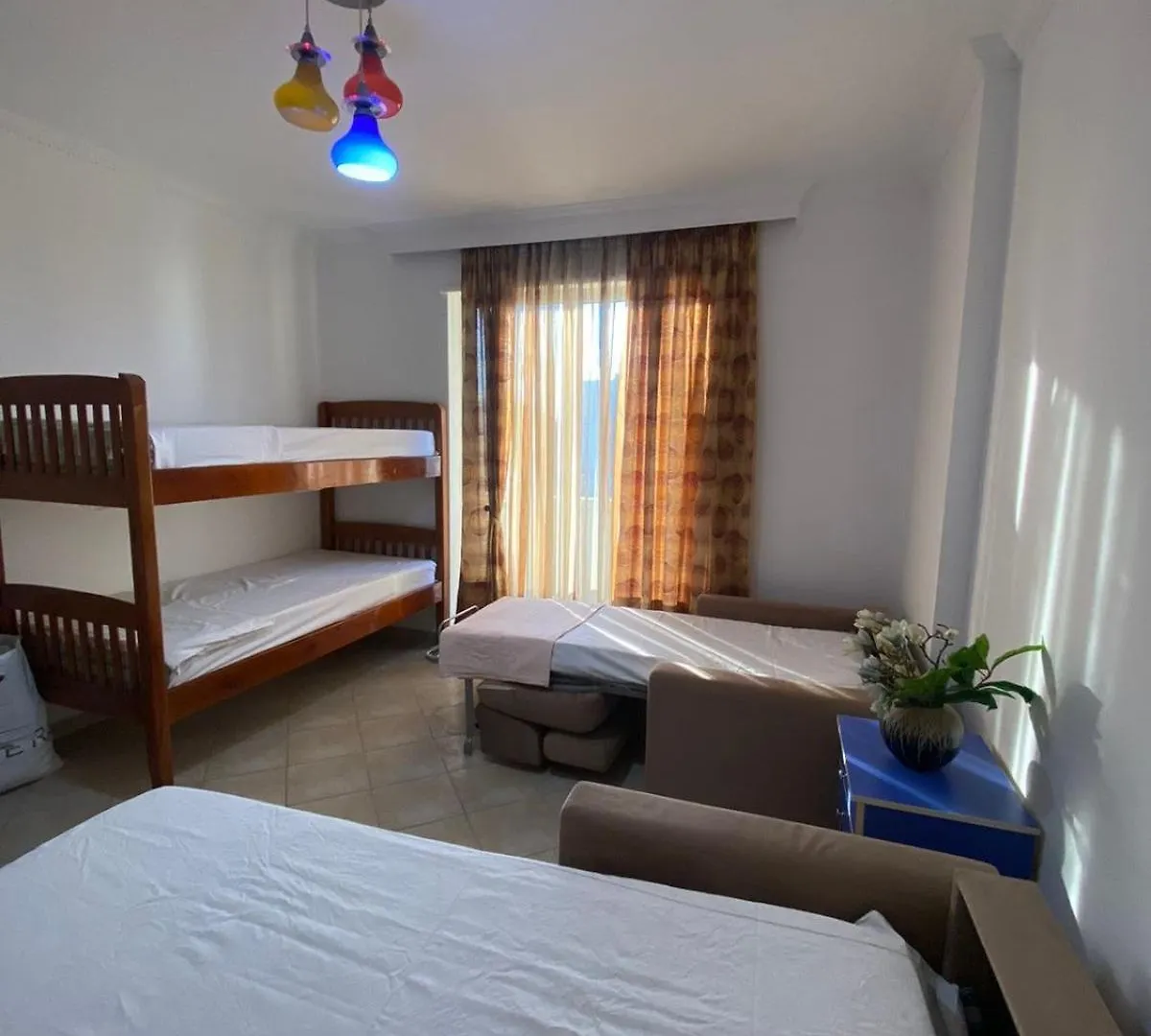 Itan Central 4 Room Apartment Tirana Albania